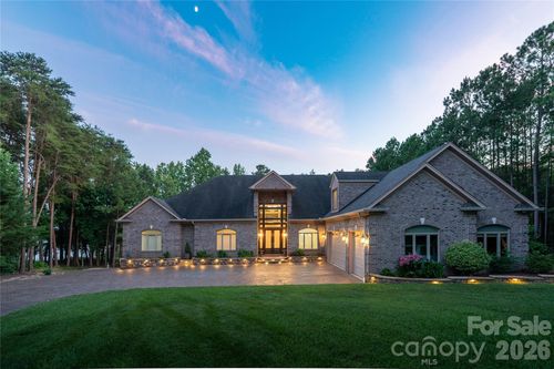 305 Mallard Dr, New London, NC, 28127-9101 | Card Image