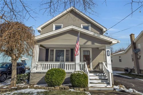 40 Norwood Dr, West Seneca, NY, 14224-3035 | Card Image