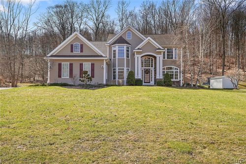 301 Starksboro Dr, Camillus, NY, 13031-1937 | Card Image