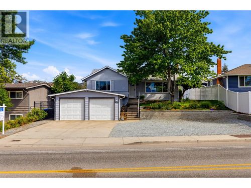 1614 Bernard Ave, Kelowna, BC, V1Y6R9 | Card Image