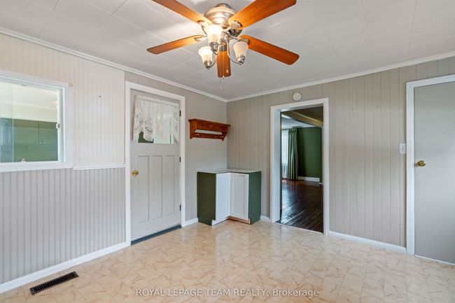 56 Elm St, House other with 3 bedrooms, 2 bathrooms and 2 parking in South Stormont ON | Image 8