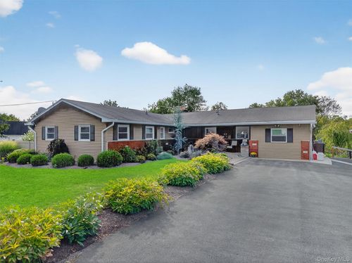 56 Old Minisink Trl, Goshen, NY, 10924-6919 | Card Image