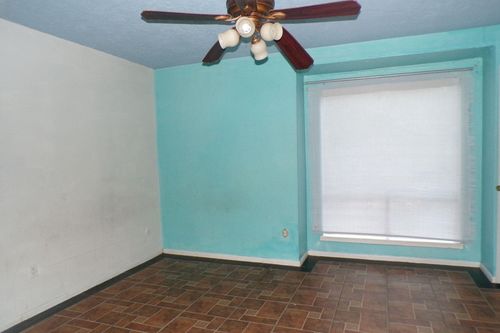 8589 Wilcrest Dr, Houston, TX, 77099-1837 | Card Image