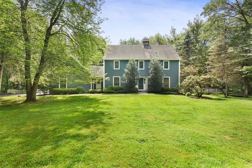 16 Stonewall Ct, South Salem, NY, 10590-1905 | Card Image