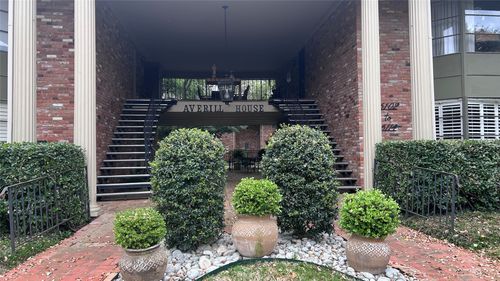 apt-a-6112 Averill Way, Dallas, TX, 75225-3319 | Card Image