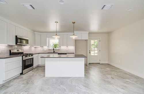 624 Willow Ln, Eagle Lake, TX, 77434-1226 | Card Image