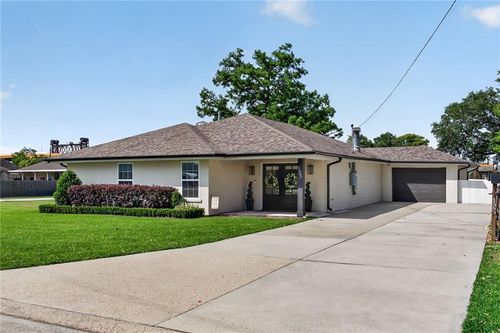 125 Beta St, Belle Chasse, LA, 70037-1401 | Card Image