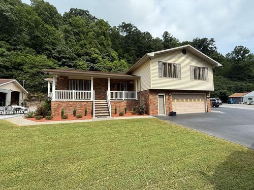 1077 Navigator Rd, Grundy, VA, 24614-5674 | Card Image