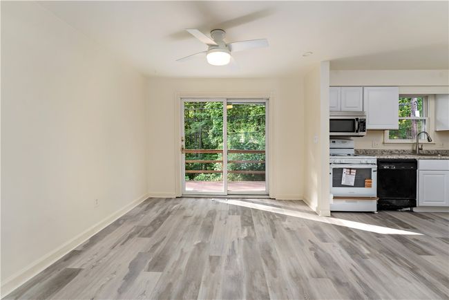 E - 2603 19th St, Condo with 3 bedrooms, 3 bathrooms and null parking in Patterson Twp PA | Image 5