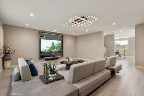 355 S Cypress St, La Habra, CA, 90631-5518 | Card Image