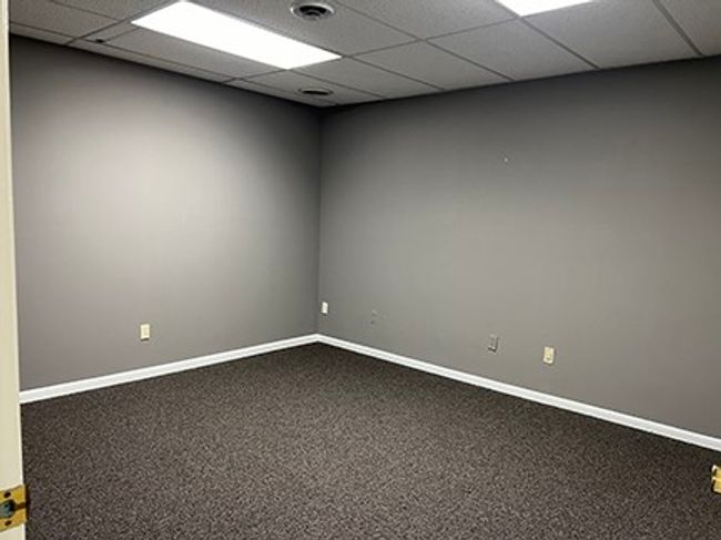 Suite 212 | Image 20