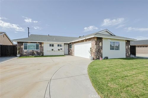 16297 Shasta St, Fountain Valley, CA, 92708-1833 | Card Image