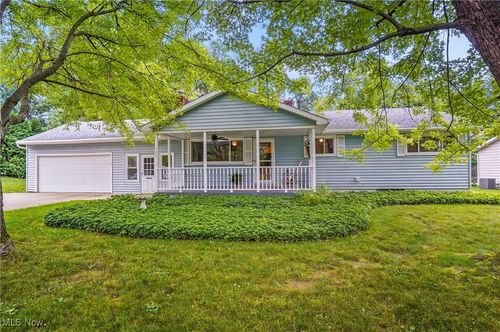 722 Locust Dr, Tallmadge, OH, 44278-1120 | Card Image