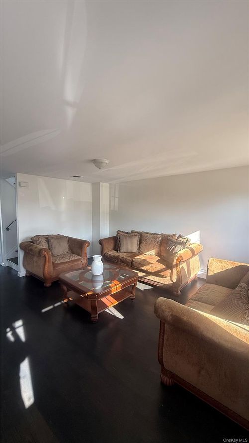 1318 Post Avenue, Hempstead, NY, 11003 | Card Image