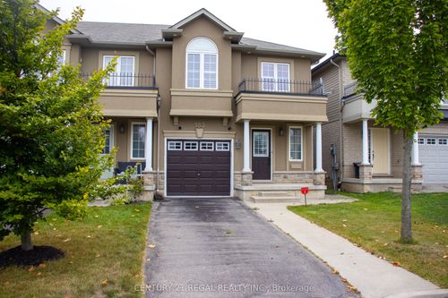 138 Penny Lane, Stoney Creek, ON, L8J0E3 | Card Image
