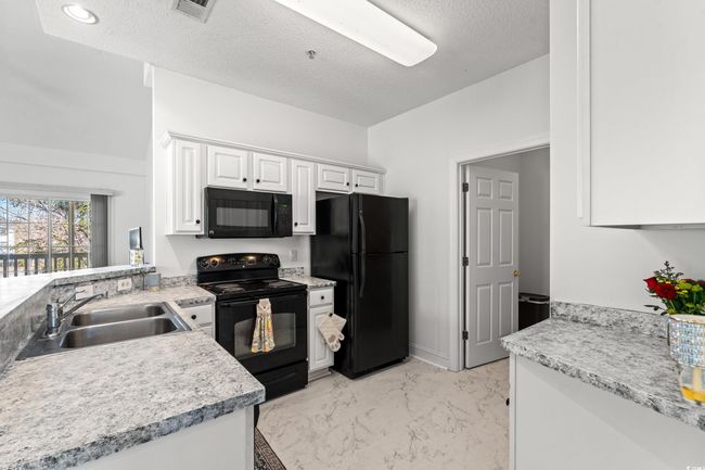 APT-201 - 5038 Belleglen Ct, Condo with 3 bedrooms, 2 bathrooms and null parking in Myrtle Beach SC | Image 11