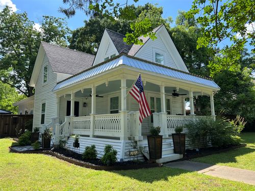 701 Johnson St, Terrell, TX, 75160-2047 | Card Image