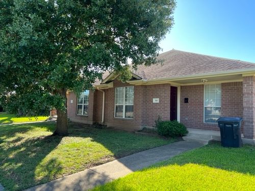 916-and-918-916 Willow Pond Street, College Station, TX, 77845 | Card Image