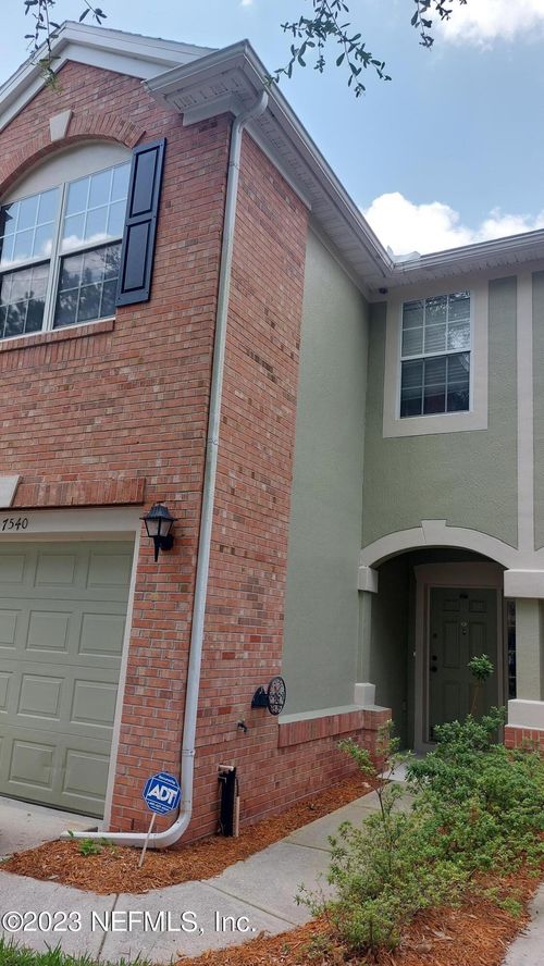 7540 Red Crane Ln, JACKSONVILLE, FL, 32256-2883 | Card Image
