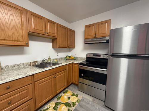 206-575 Bank St, New London, CT, 06320-5071 | Card Image