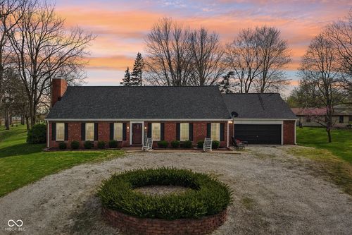 345 E Main St, Jamestown, IN, 46147-9741 | Card Image