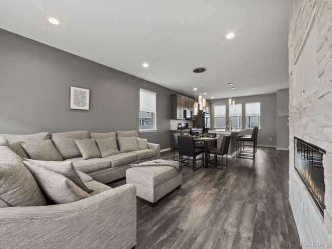 UNIT-41 - 2500 Normandy Rd, Condo with 2 bedrooms, 3 bathrooms and null parking in Royal Oak MI | Image 8