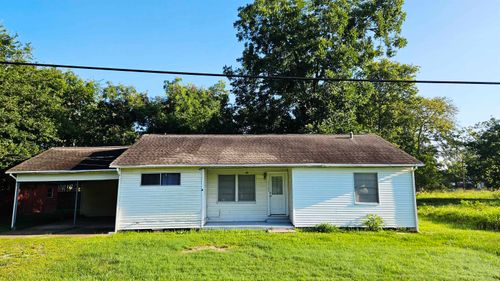 140 W Hooks St, Sour Lake, TX, 77659-2860 | Card Image