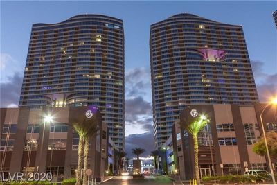 1101 - 4525 Dean Martin Drive, Home with 1 bedrooms, 1 bathrooms and 1 parking in Las Vegas NV | Image 1