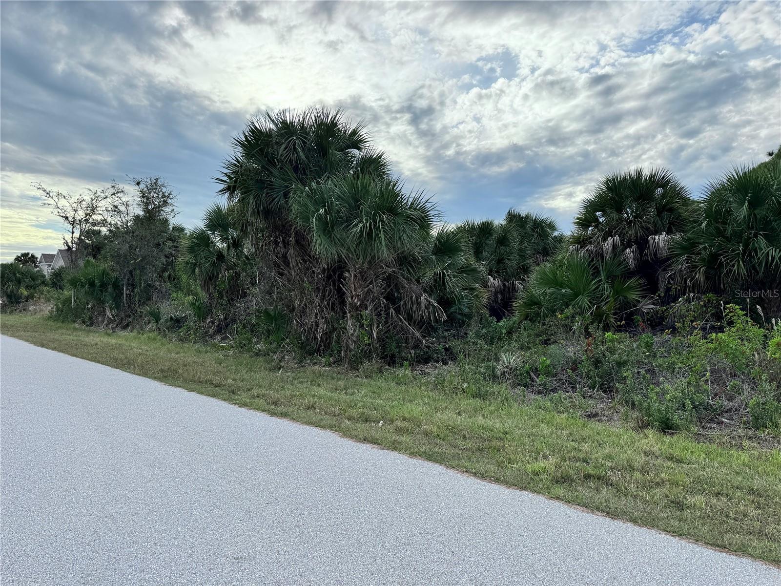 Land in PORT CHARLOTTE 5