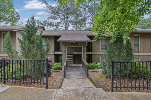 10b-8740 Roswell Rd, Atlanta, GA, 30350-1831 | Card Image