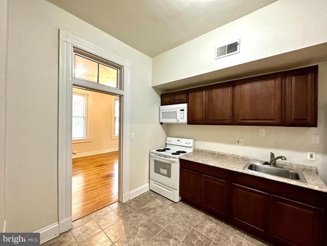 APT-2 - 2211 N Charles St, Condo with 1 bedrooms, 1 bathrooms and null parking in BALTIMORE MD | Image 5