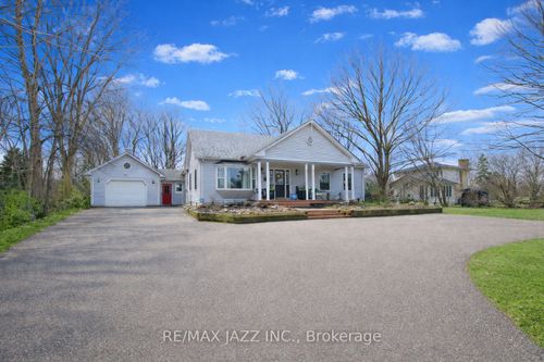 1086 Somerville St, Oshawa, ON, L1G4K5 | Card Image