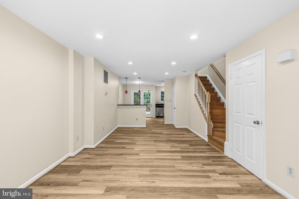 Residential Lease in CENTREVILLE 3