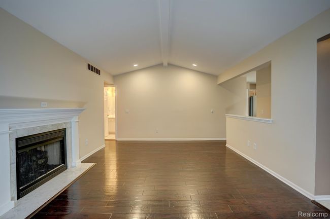 6407 Beecher Rd, Condo with 2 bedrooms, 3 bathrooms and null parking in Flint MI | Image 25