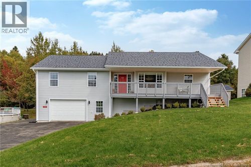 23 Lentook Ave, House with 4 bedrooms, 3 bathrooms and null parking in Saint John NB | Card Image