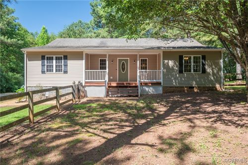 14560 Meade Rd, Amelia Court House, VA, 23002-4503 | Card Image