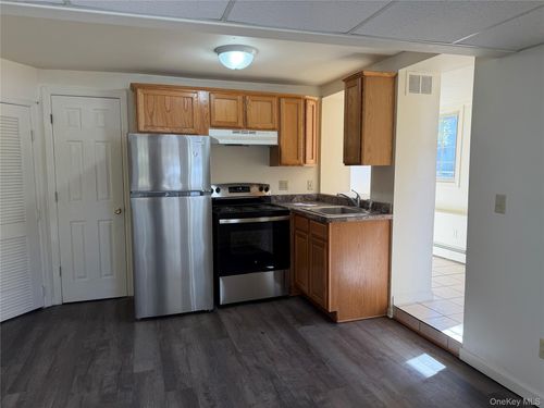 2-48 West St, Warwick, NY, 10990-1433 | Card Image