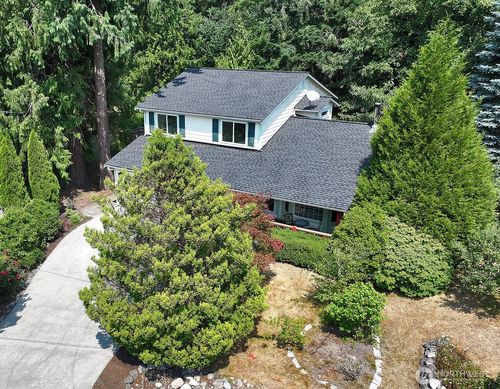 4323 Shadowood Dr, Clinton, WA, 98236-9541 | Card Image
