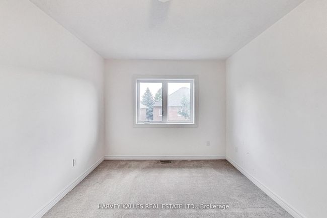 241 Denise Cir, House attached with 3 bedrooms, 3 bathrooms and 3 parking in Newmarket ON | Image 15