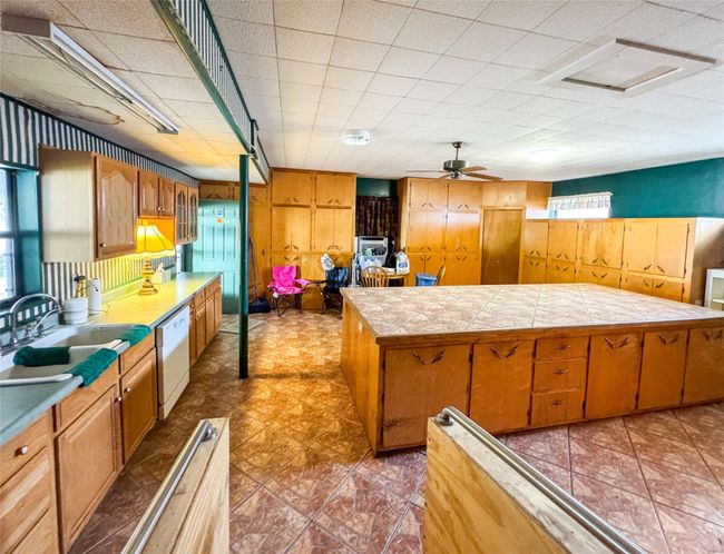 1507 N Avenue H, House other with 3 bedrooms, 2 bathrooms and null parking in Haskell TX | Image 14
