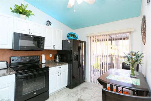 4030 Northlight Dr, NAPLES, FL, 34112-5062 | Card Image