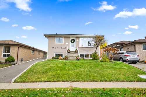 18 Juliana Cres, Cambridge, ON, N1R6W6 | Card Image