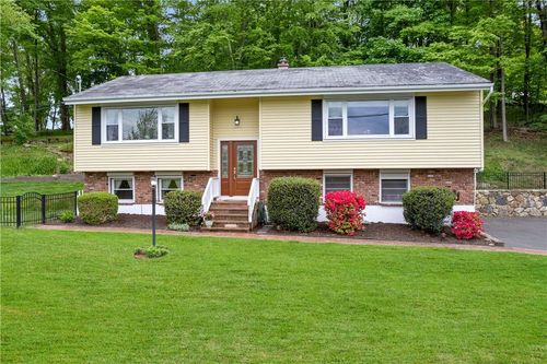 58 Entrance Way, Purdys, NY, 10578-1424 | Card Image