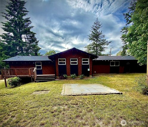 31 Se Campfire Ct, Shelton, WA, 98584-6736 | Card Image