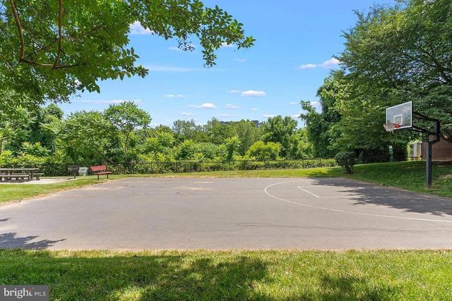 UNIT-5403 - 1581 Spring Gate Dr, Condo with 2 bedrooms, 2 bathrooms and null parking in MCLEAN VA | Image 18