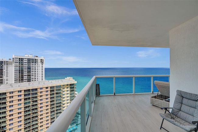 UNIT-2102 - 2711 S Ocean Dr, Condo with 3 bedrooms, 4 bathrooms and null parking in Hollywood FL | Image 40