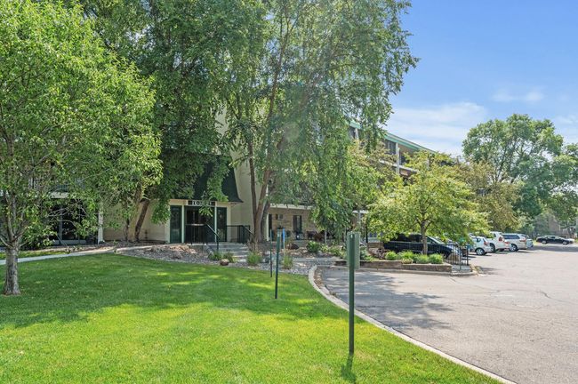 APT-514 - 10511 Cedar Lake Rd, Condo with 3 bedrooms, 2 bathrooms and null parking in Minnetonka MN | Image 36