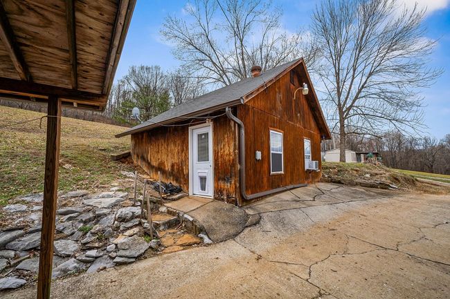 955 Livingston Boatdock Rd, House other with 2 bedrooms, 2 bathrooms and 4 parking in Allons TN | Image 35