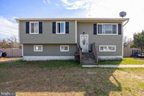 47 Maple Shade Ln, ELMER, NJ, 08318-4164 | Card Image