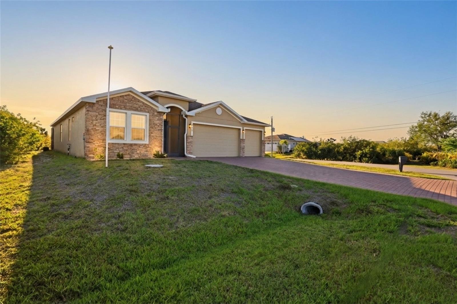 Residential in PORT CHARLOTTE 2